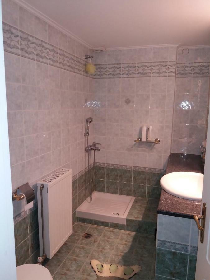 Beach House Villa Nea Makri Bagian luar foto