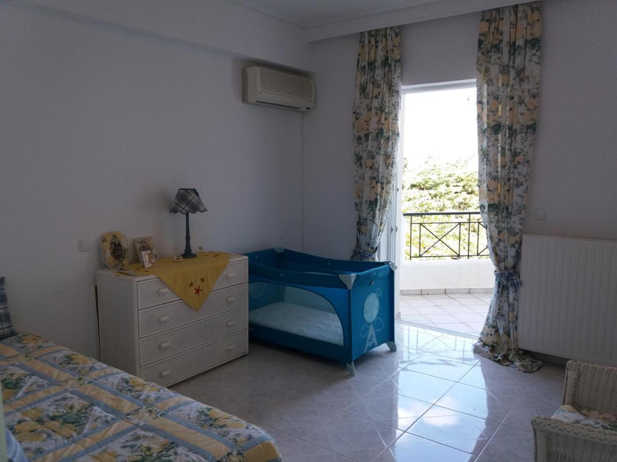 Beach House Villa Nea Makri Ruang foto