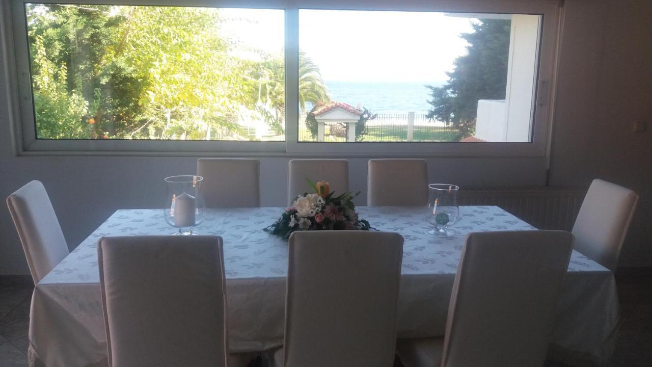 Beach House Villa Nea Makri Ruang foto
